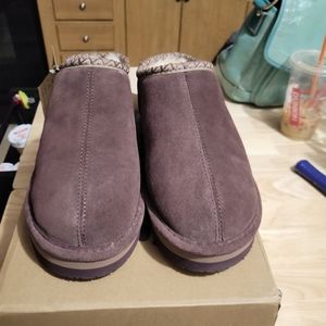 Bearpaw Fleece-lined Clogs